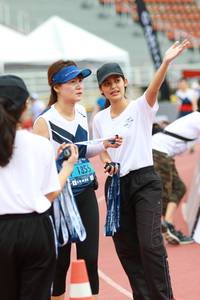 BIB: 1855
                            <button type="button" onclick="openModal(4646764)" class="btn btn-primary btn-sm float-right btn-popup" data-toggle="modal" data-target=".modal-high-quality">
                        <i class="fas fa-shopping-cart"></i> Add to Cart
                    </button>
                                            <button type="button" onclick="isThisMe(4646764, true)" class="btn btn-success btn-sm float-right btn-popup btn-isme hidden" data-toggle="tooltip" data-placement="bottom" title="นี่คือรูปของคุณใช่ไหม คลิกที่นี่เพื่อเอาเข้าอัลบั้ม">
                        <i class="fas fa-plus"></i> Add to album
                    </button>
                    <button type="button" onclick="isThisMe(4646764, false)" class="btn btn-warning btn-sm float-right btn-popup btn-isnotme hidden">
                        <i class="fas fa-ban"></i> Remove from album
                    </button>